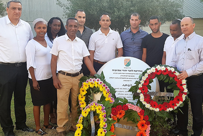 המשפחות ששכלו את יקיריהם במסע לישראל הדליקו משואות לזכרם